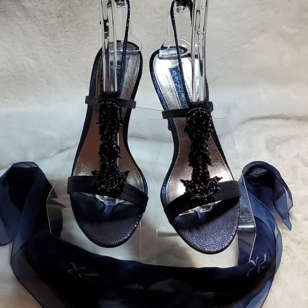BANDOLINO DARK NAVY PEEP TOE HEELS